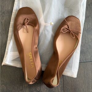 Spelta Women's Satin Bow Flats in Brown
